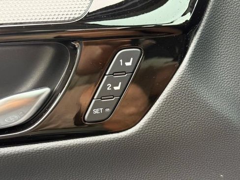 Used 2023 Honda CR-V EX-L image 16