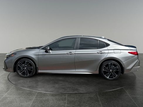Used 2026 Toyota Camry XSE FWD image 5