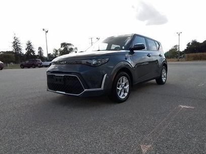 Used 2024 Kia Soul LX w/ Option Group 015