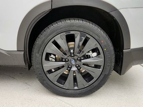 Used 2022 Subaru Ascent Onyx Edition image 9