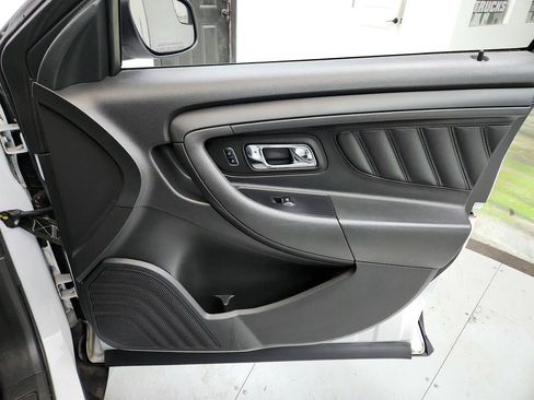 Used 2017 Ford Taurus Police Interceptor AWD image 25