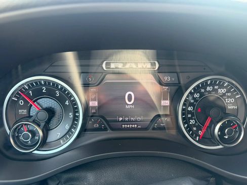 Used 2020 RAM 1500 Laramie AWD/4WD image 11