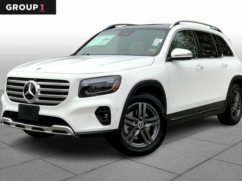 New 2025 Mercedes-Benz GLB 250 4MATIC image 1