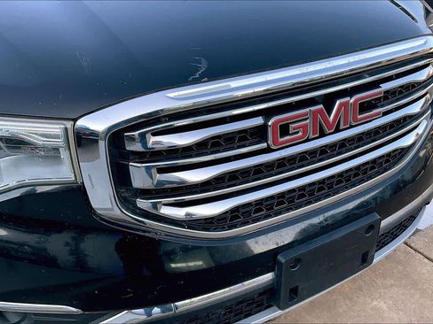 Used 2018 GMC Acadia SLT image 29
