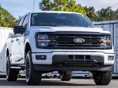New 2025 Ford F150 XLT w/ Equipment Group 302A MID