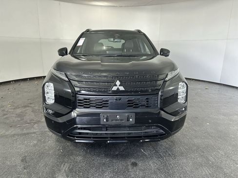 Used 2024 Mitsubishi Outlander SEL Black Edition image 4