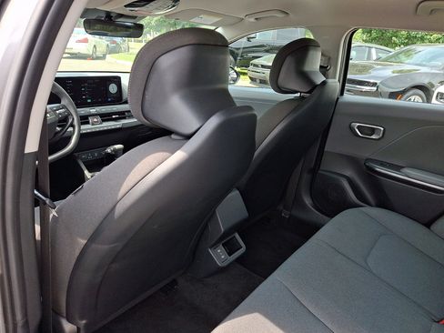 Used 2025 Kia K4 FWD image 21