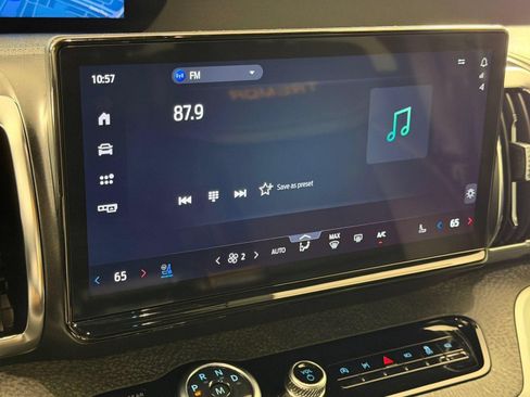 Used 2025 Ford Expedition Tremor AWD/4WD image 21