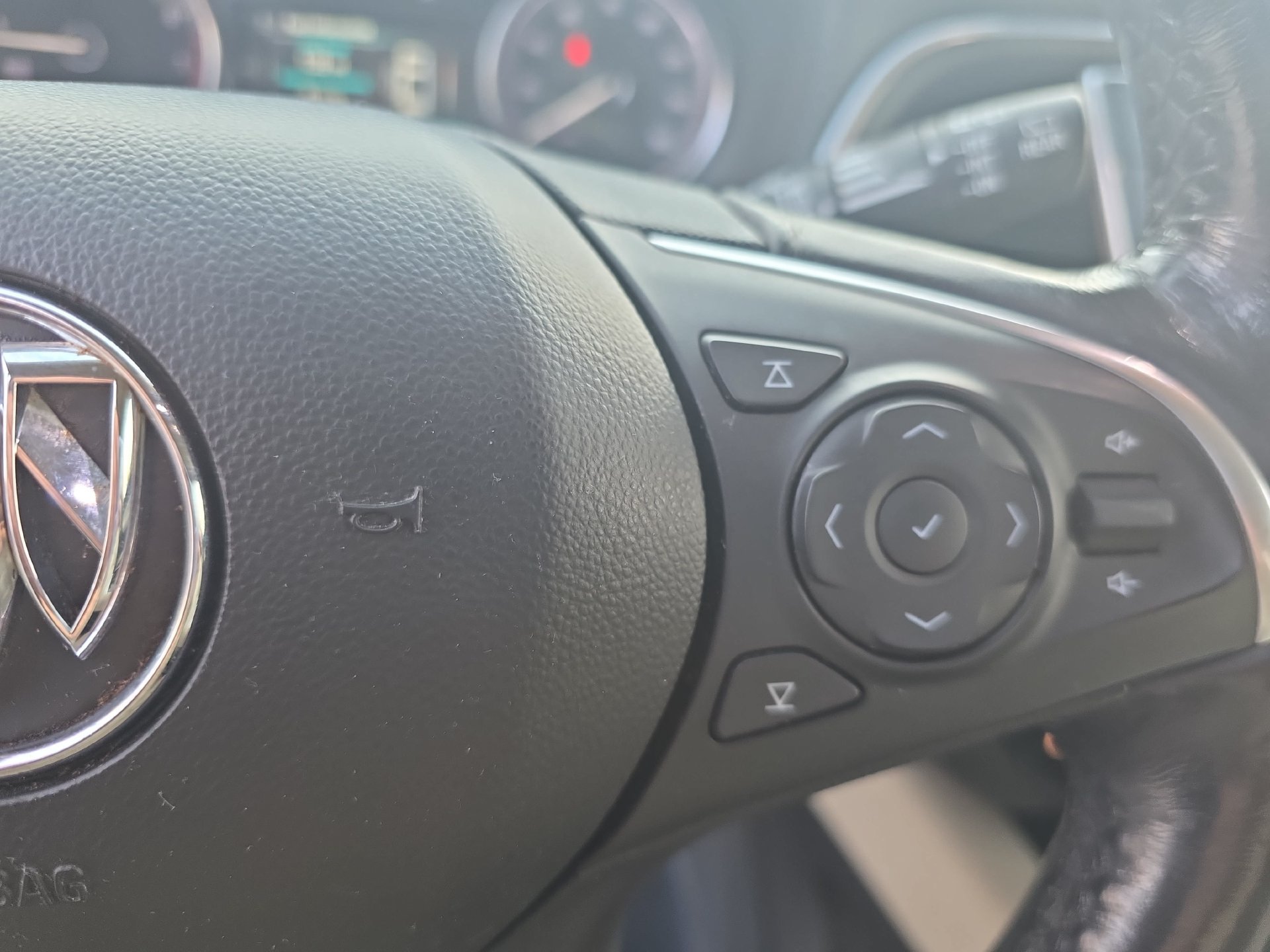 Used 2019 Buick Enclave Premium w/ Experience Buick Package AWD/4WD image 18