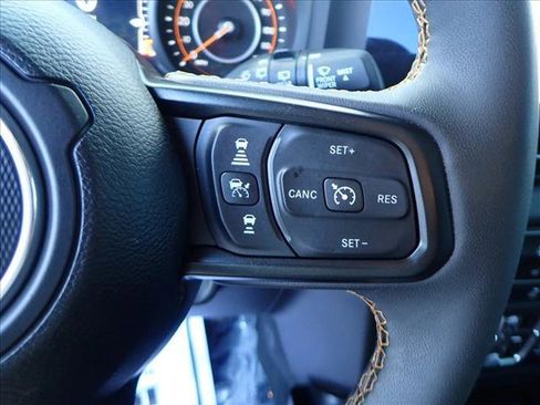 Used 2024 Jeep Wrangler Sport S image 14