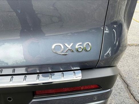 Certified 2023 INFINITI QX60 Sensory w/ Vision Package AWD/4WD image 23