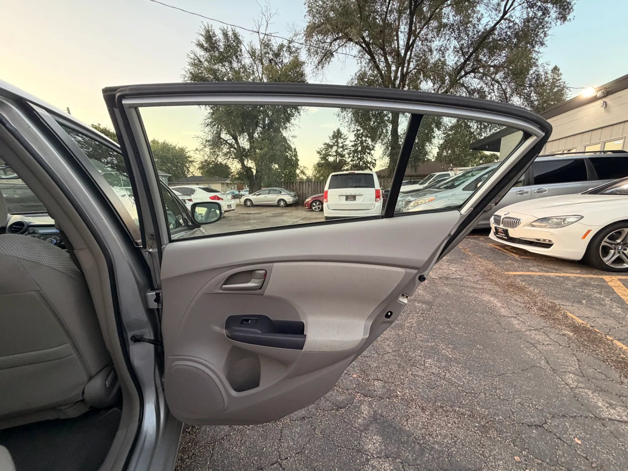 Used 2010 Honda Insight EX image 26