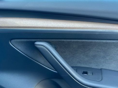 Used 2023 Tesla Model 3 Performance image 19