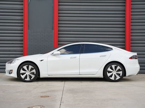Used 2021 Tesla Model S Long Range image 3