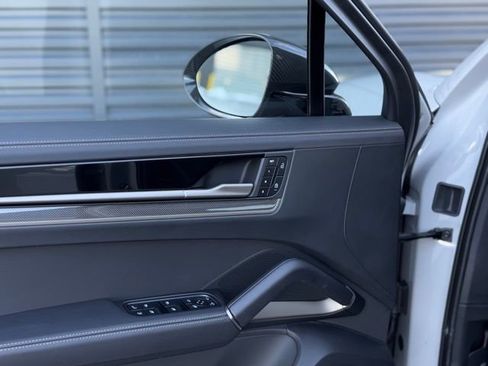 New 2025 Porsche Cayenne Turbo AWD/4WD image 15