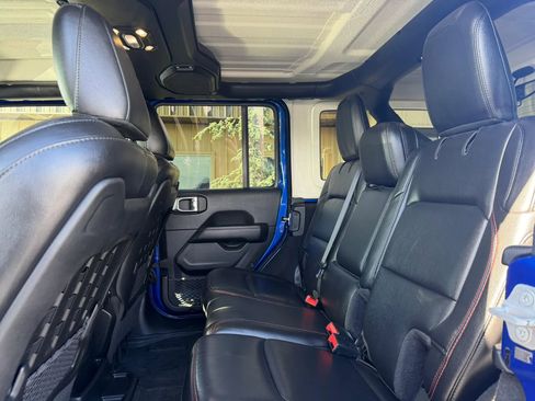 Used 2020 Jeep Wrangler Unlimited Rubicon AWD/4WD image 22