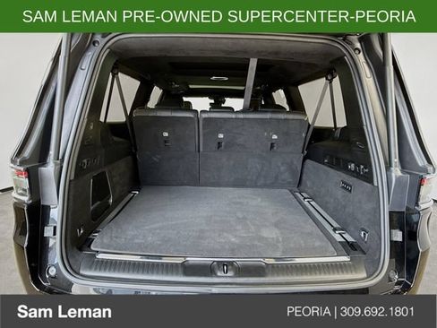 Used 2023 Jeep Grand Wagoneer L Series III w/ Rear Seat Video Group 1 AWD/4WD image 29