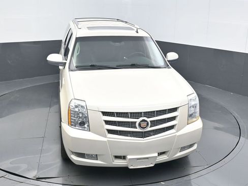 Used 2014 Cadillac Escalade ESV Premium image 6