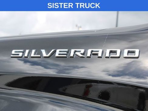Used 2020 Chevrolet Silverado 1500 LT image 9