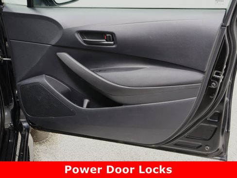 Used 2024 Toyota Corolla LE image 31