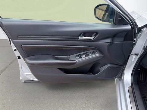 Used 2022 Nissan Altima 2.5 SR FWD image 20