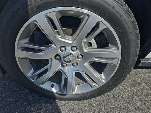 Used 2019 Cadillac Escalade Premium Luxury AWD/4WD image 42