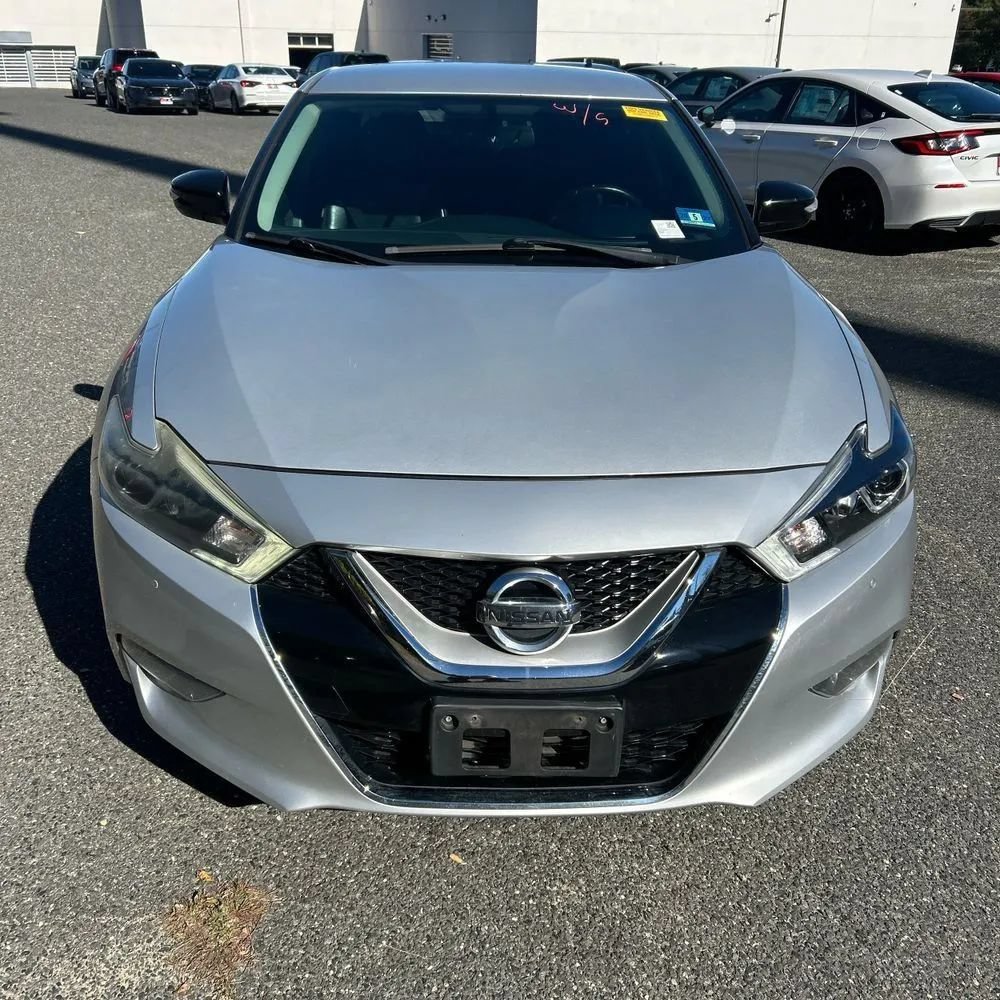 Used 2016 Nissan Maxima SR FWD image 14