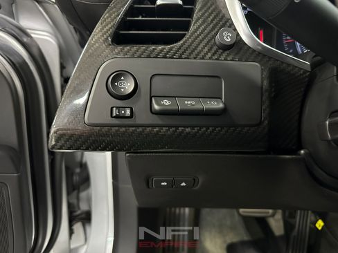 Used 2016 Chevrolet Corvette Z06 w/ 3LZ Preferred Equipment Group image 32