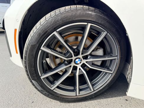 Used 2023 BMW 230i Coupe w/ Convenience Package image 10