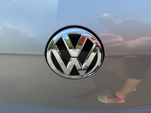 Used 2015 Volkswagen Golf S FWD image 51