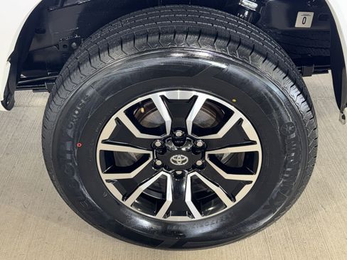 Used 2021 Toyota Tacoma TRD Sport RWD image 34
