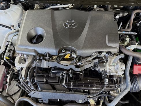 Used 2024 Toyota Camry SE FWD image 38