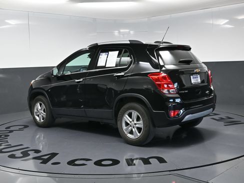 Used 2020 Chevrolet Trax LT w/ LT Convenience Package AWD/4WD image 7