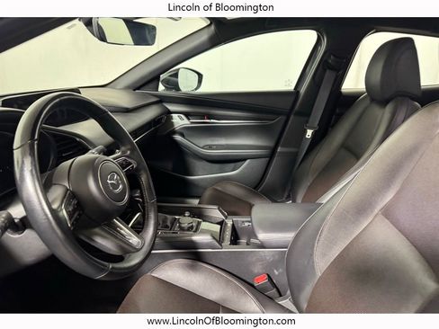 Used 2024 MAZDA MAZDA3 Hatchback w/Premium Plus Pkg image 31
