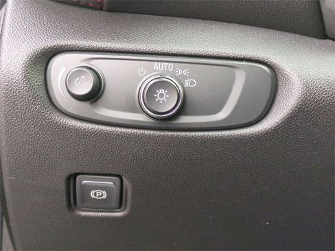 Used 2021 Chevrolet Blazer RS w/ Enhanced Convenience Package image 19