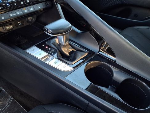 Used 2021 Hyundai Elantra SEL w/ Convenience + Premium Package image 21