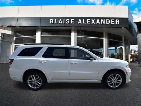 Used 2024 Dodge Durango GT image 2