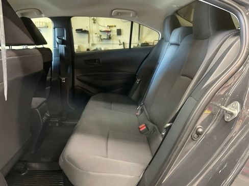 Used 2024 Toyota Corolla LE AWD/4WD image 27