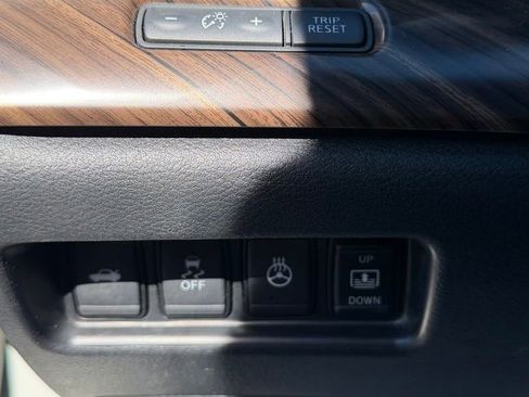 Used 2017 Nissan Maxima Platinum FWD image 15
