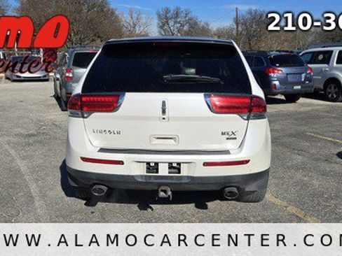 Used 2012 Lincoln MKX AWD image 4
