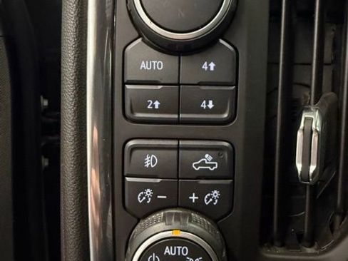 Used 2020 Chevrolet Silverado 1500 LTZ AWD/4WD image 16