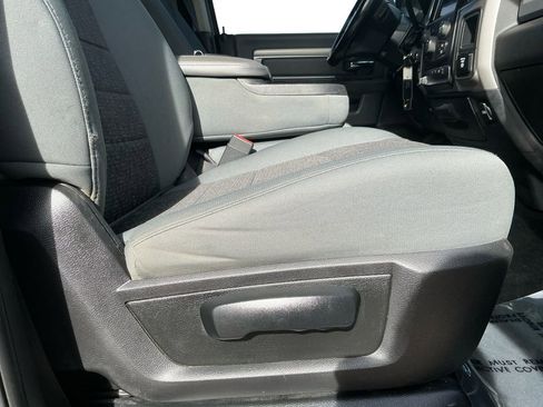 Used 2017 RAM 2500 Big Horn image 17