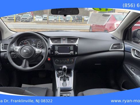 Used 2017 Nissan Sentra SR image 9