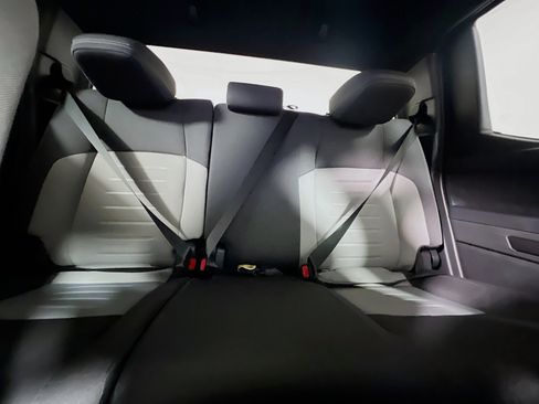 Used 2025 Toyota Tacoma TRD Off-Road image 33