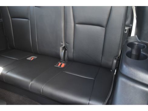 Used 2020 Toyota Highlander Platinum image 17