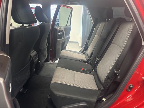 Used 2022 Toyota 4Runner SR5 image 27