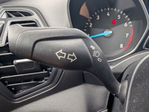 Used 2018 Ford Escape SE image 28