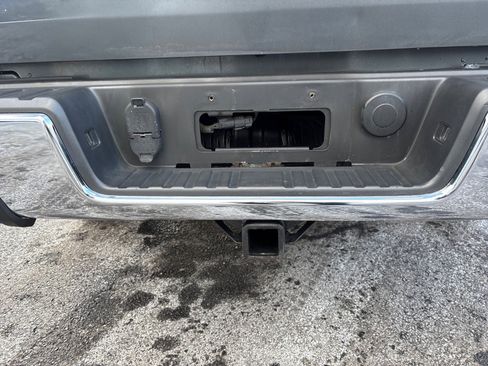 Used 2017 Chevrolet Colorado W/T image 9