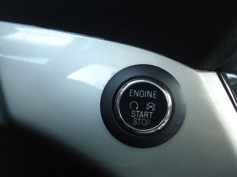 Used 2015 Ford C-MAX Energi SEL w/ Equipment Group 303A image 19