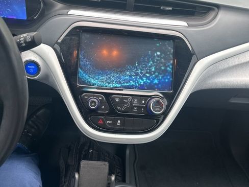 Used 2017 Chevrolet Bolt LT FWD image 5